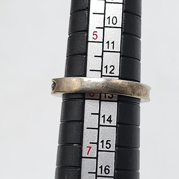 Sterling Silver Eternity Ring With Clear Glass Rhinestones Vintage Signed - Picture 7 of 7